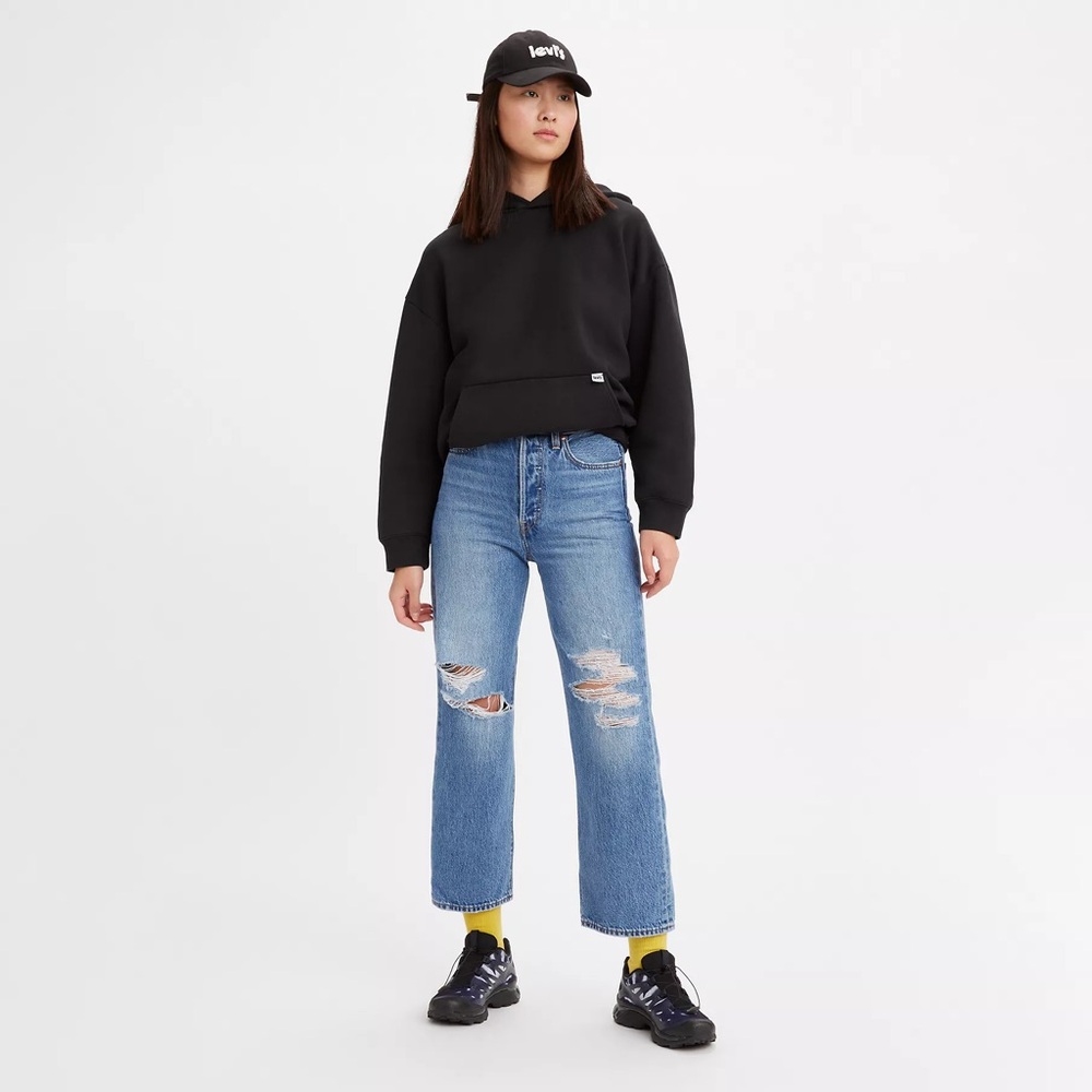 Levi’s ribcage straight ankle jeans distressed